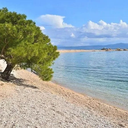 Jela 3* Makarska